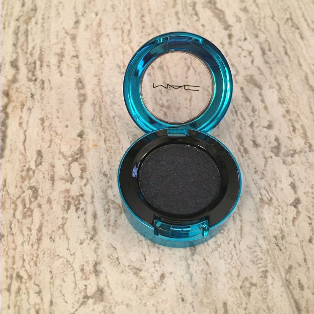 NIB MAC "No Taboos" eyeshadow - Limited Edition